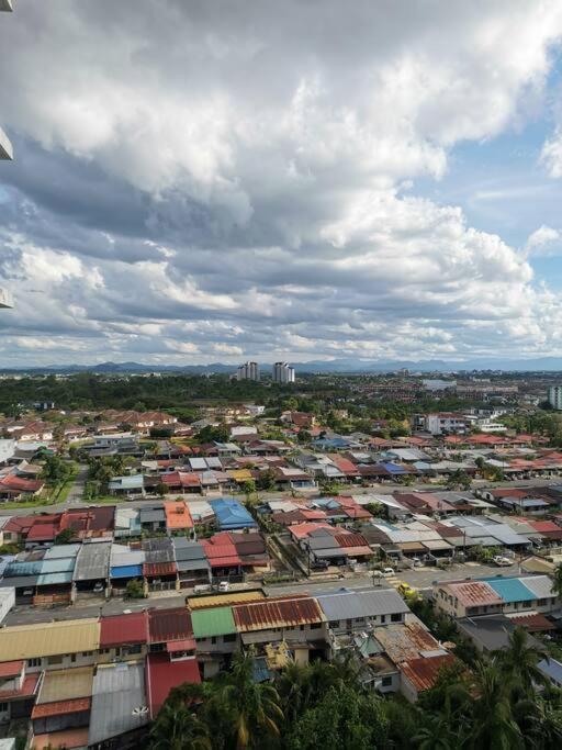 Teo Resident 2 Vivacity Jazz Suite 4 Kuching Ngoại thất bức ảnh